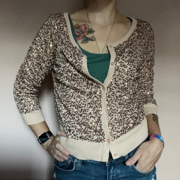 AMERICAN EAGLE OUTFITTERS Rose Gold Sequin Cardigan 3/4 Sleeve Medium Sweater - Picture 7 of 12